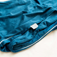 Load image into Gallery viewer, Crystal Velvet Covers