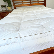 Load image into Gallery viewer, The Comfy Cloud™ Luxury Mattress Topper
